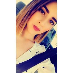 Meet your Posher, Alejandra